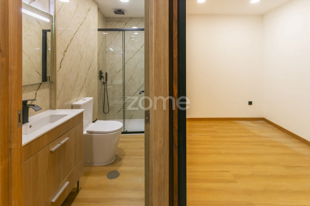 Apartamento T1 para Venda em Cedofeita, Santo Ildefonso, Sé, Miragaia, São Nicolau e Vitória Foto 9