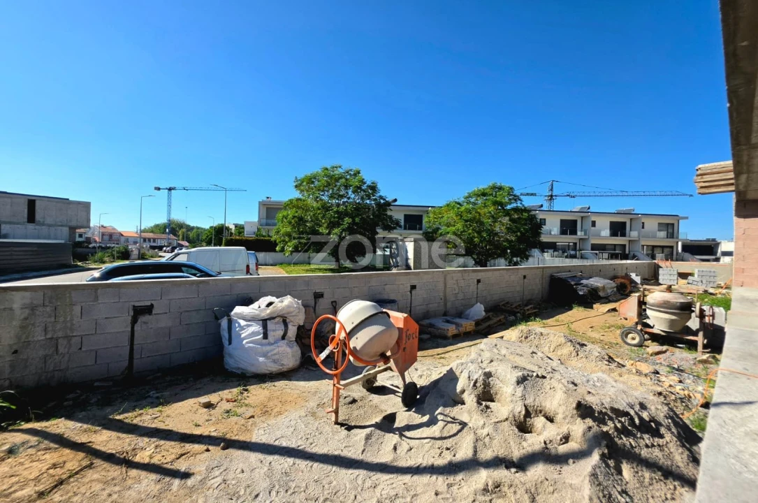 Moradia T3 para Venda em Merelim (São Paio), Panoias e Parada de Tibães Foto 13