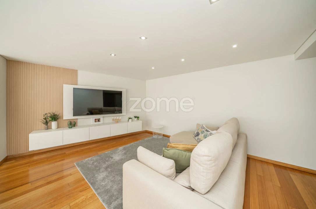 Apartamento T3 para Venda em Caldelas Foto 6