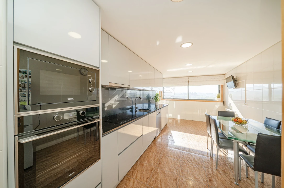 Apartamento T3 para Venda em Caldelas Foto 15