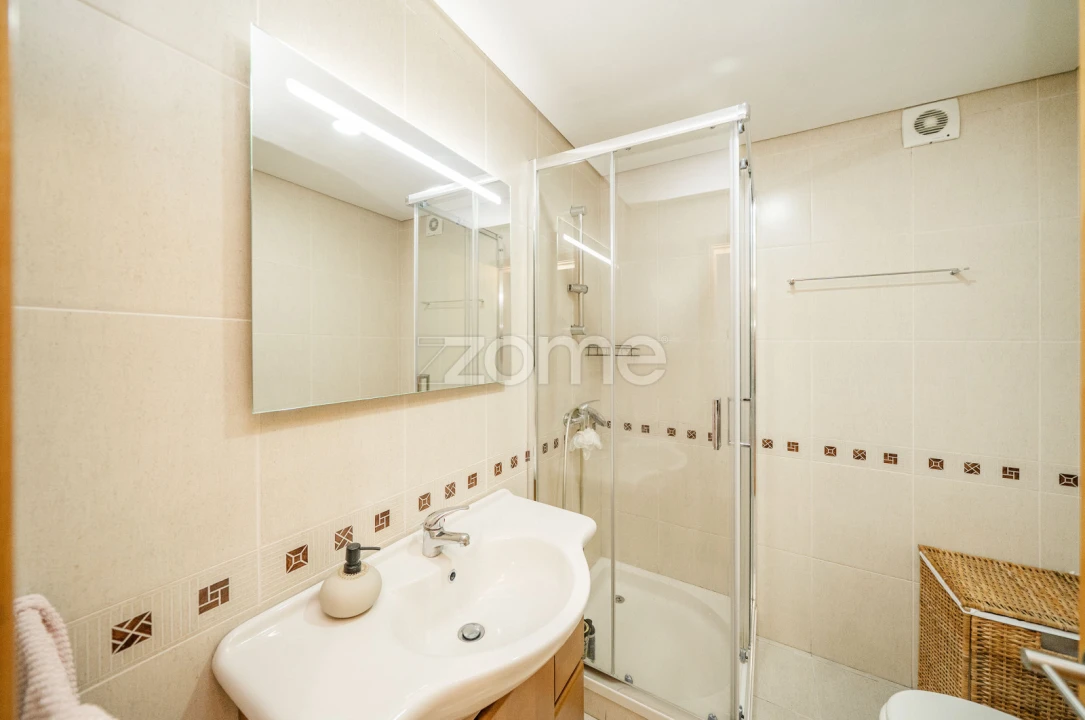 Apartamento T3 para Venda em Caldelas Foto 27