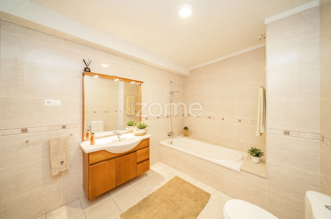 Apartamento T3 para Venda em Caldelas Foto 38