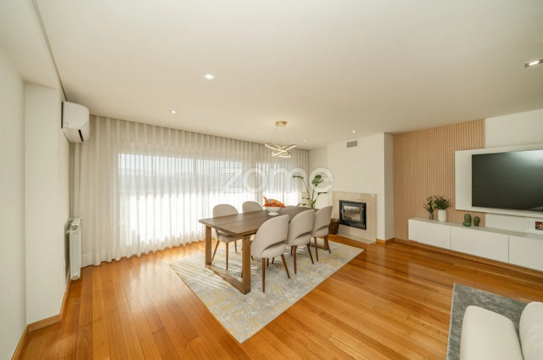 Apartamento T3 para Venda em Caldelas Foto 8