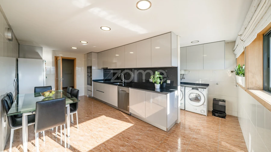 Apartamento T3 para Venda em Caldelas