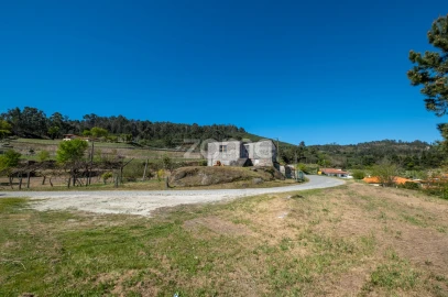 Terreno para Venda em Louredo