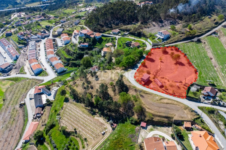 Terreno para Venda em Louredo Foto 6