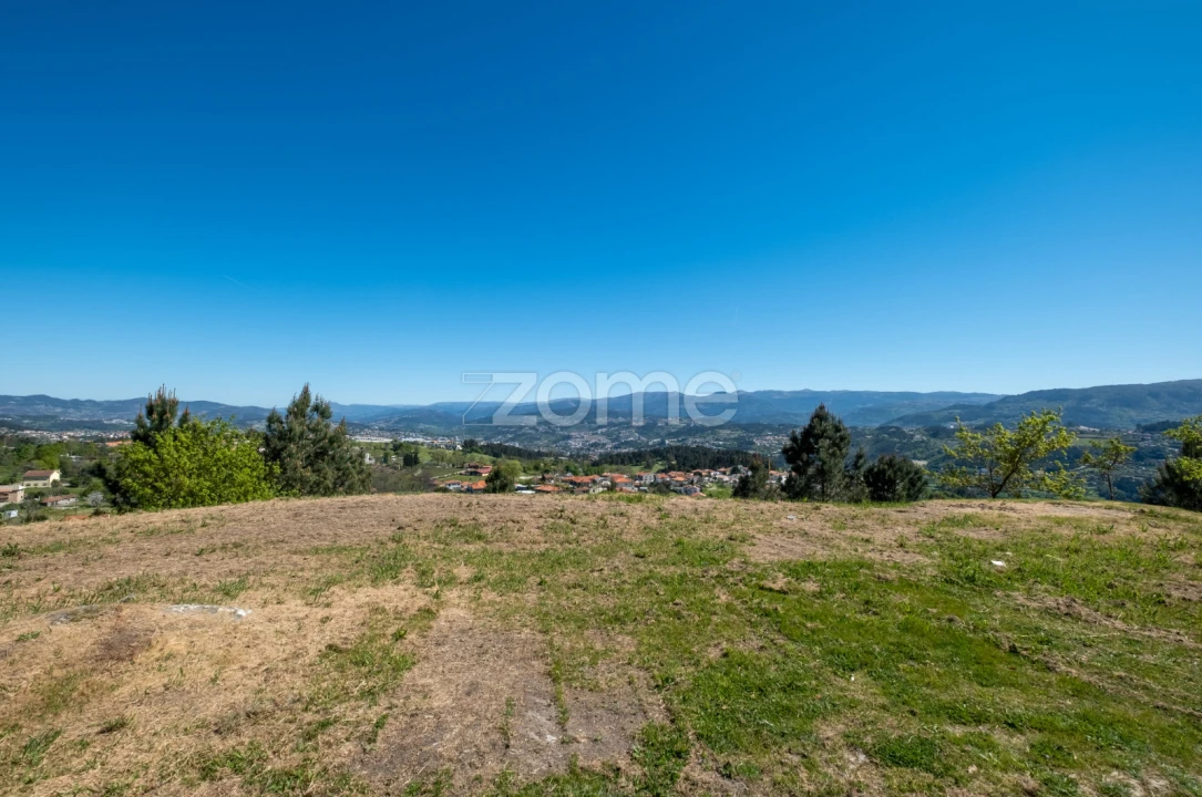 Terreno para Venda em Louredo Foto 2