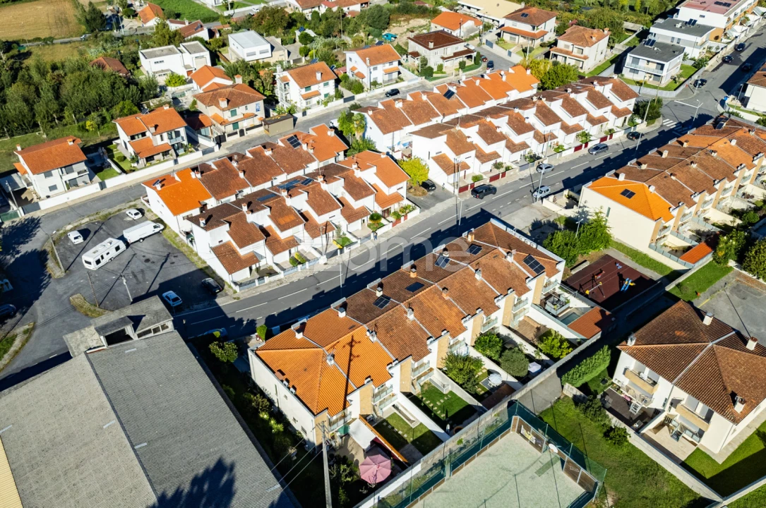 Moradia T3 para Venda em Lage Foto 51