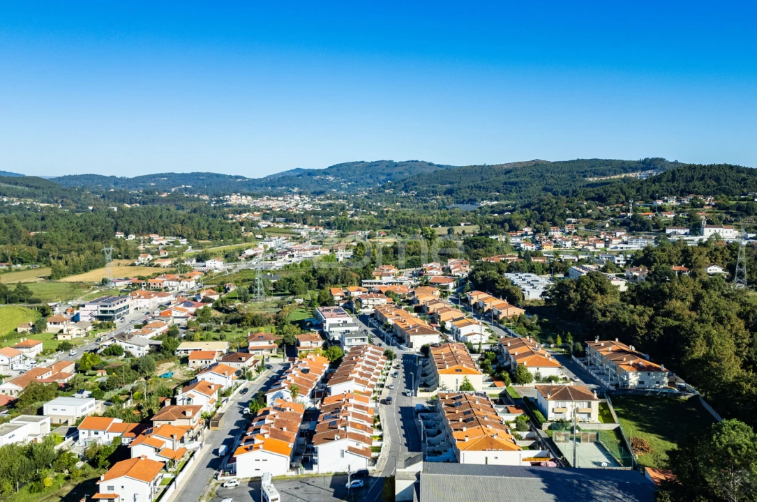 Moradia T3 para Venda em Lage Foto 49