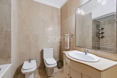 Apartamento T3 para Venda em Cidade da Maia