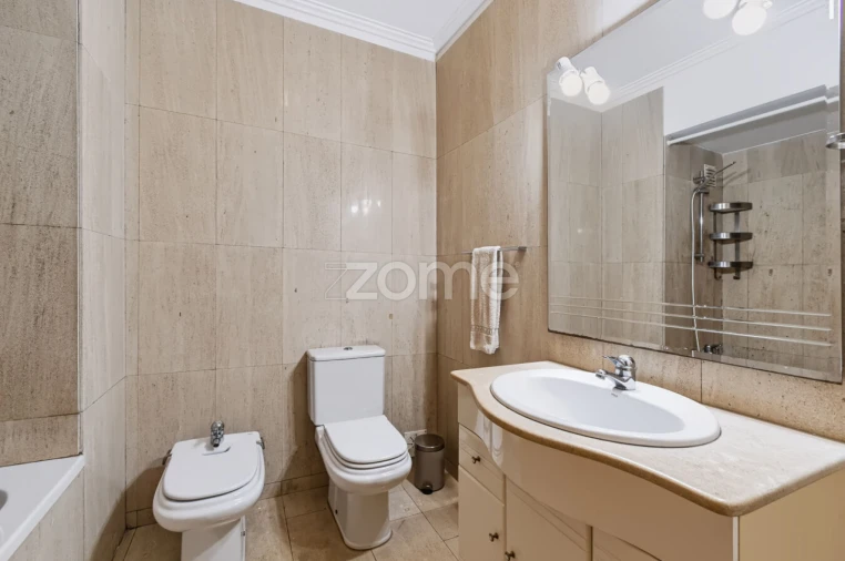 Apartamento T3 para Venda em Cidade da Maia Foto 11