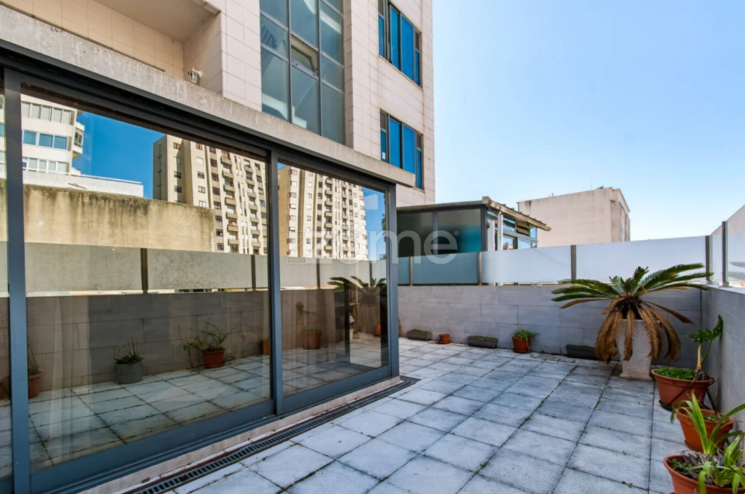 Apartamento T3 para Venda em Cidade da Maia Foto 22