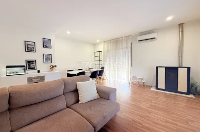 Moradia T3 para Venda em Vermoim