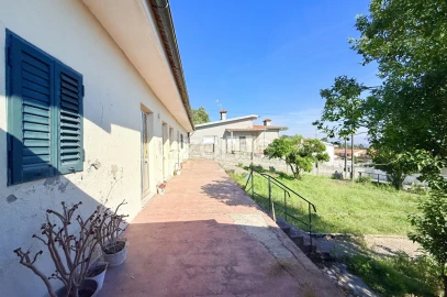 Moradia T3 para Venda em Ruivães e Novais