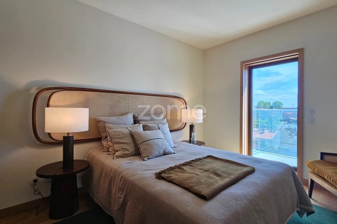 Apartamento T2 para Venda em Cedofeita, Santo Ildefonso, Sé, Miragaia, São Nicolau e Vitória Foto 1