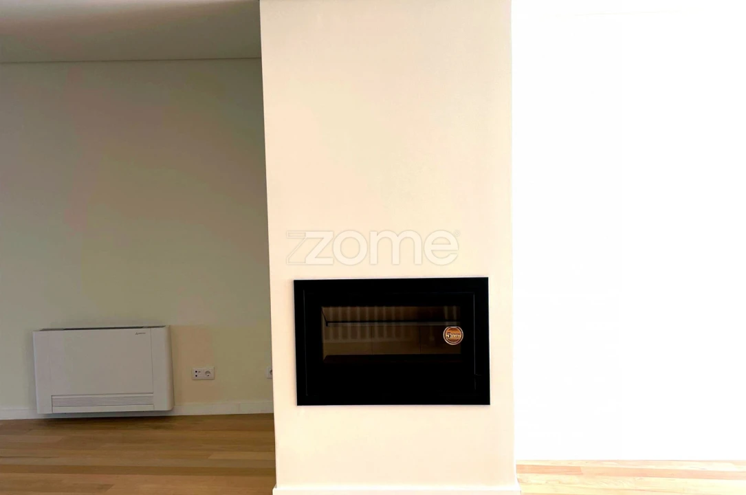 Moradia T4 para Venda em Cidade da Maia Foto 7