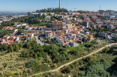 Moradia T5 para Venda em Mafamude e Vilar do Paraíso