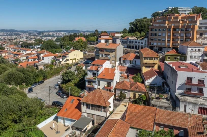 Moradia T5 para Venda em Mafamude e Vilar do Paraíso