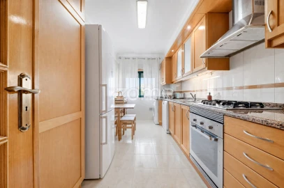 Apartamento T2 para Venda em Algueirão-Mem Martins