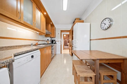 Apartamento T2 para Venda em Algueirão-Mem Martins