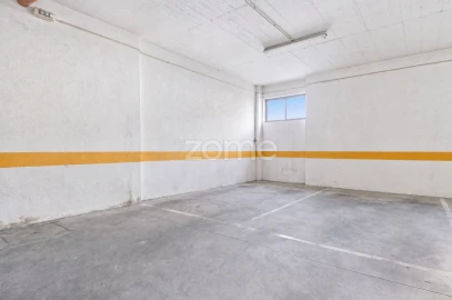 Apartamento T2 para Venda em Algueirão-Mem Martins