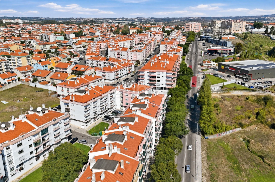 Apartamento T2 para Venda em Algueirão-Mem Martins Foto 23