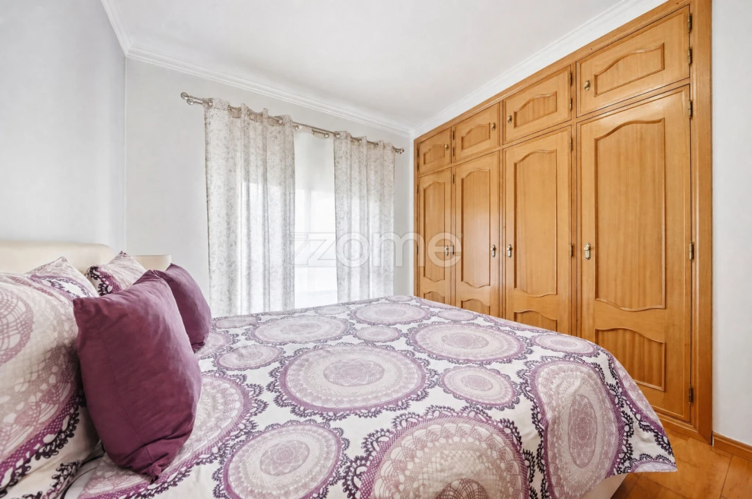 Apartamento T2 para Venda em Algueirão-Mem Martins Foto 14