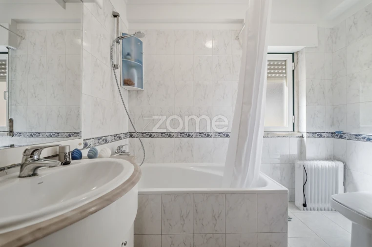 Apartamento T2 para Venda em Cacém e São Marcos Foto 13
