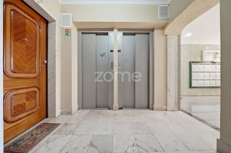 Apartamento T2 para Venda em Cacém e São Marcos Foto 17