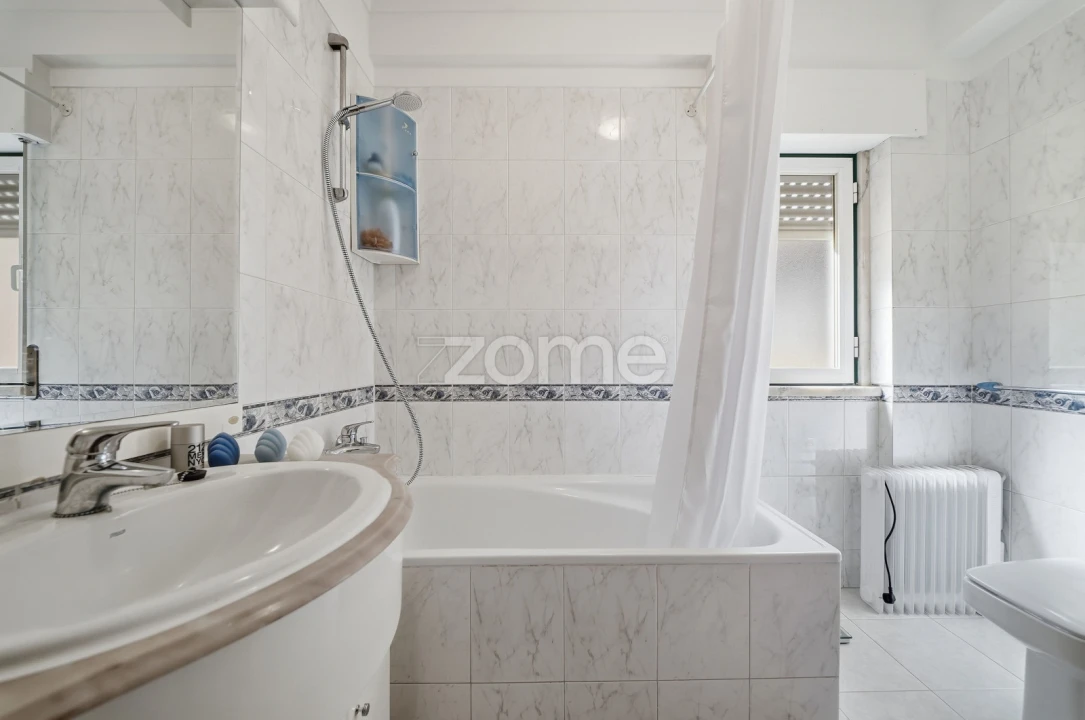 Apartamento T2 para Venda em Cacém e São Marcos Foto 13