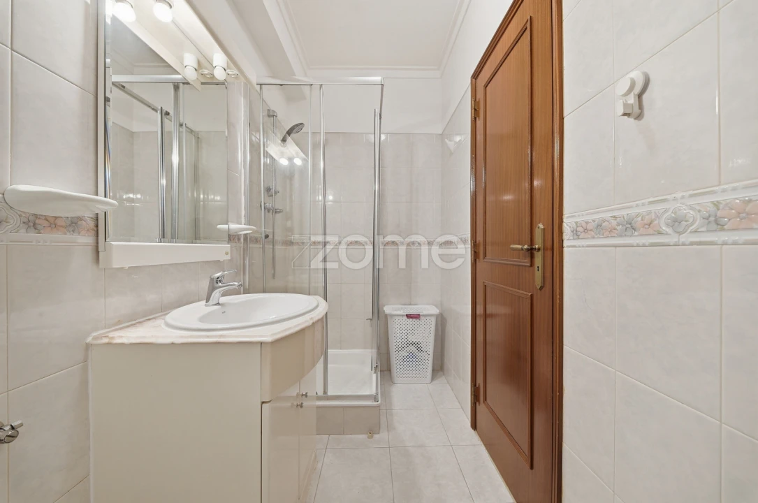 Apartamento T2 para Venda em Cacém e São Marcos Foto 9