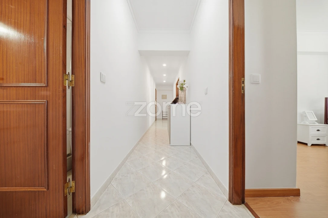 Apartamento T2 para Venda em Cacém e São Marcos Foto 15