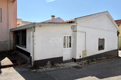 Moradia T3 para Venda em São Martinho do Bispo e Ribeira de Frades