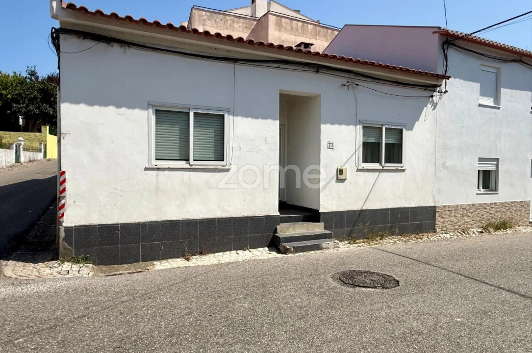 Moradia T3 para Venda em São Martinho do Bispo e Ribeira de Frades Foto 1