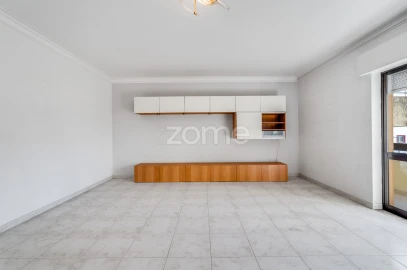 Apartamento T3 para Venda em Portimão