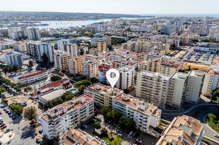 Apartamento T3 para Venda em Portimão Foto 2