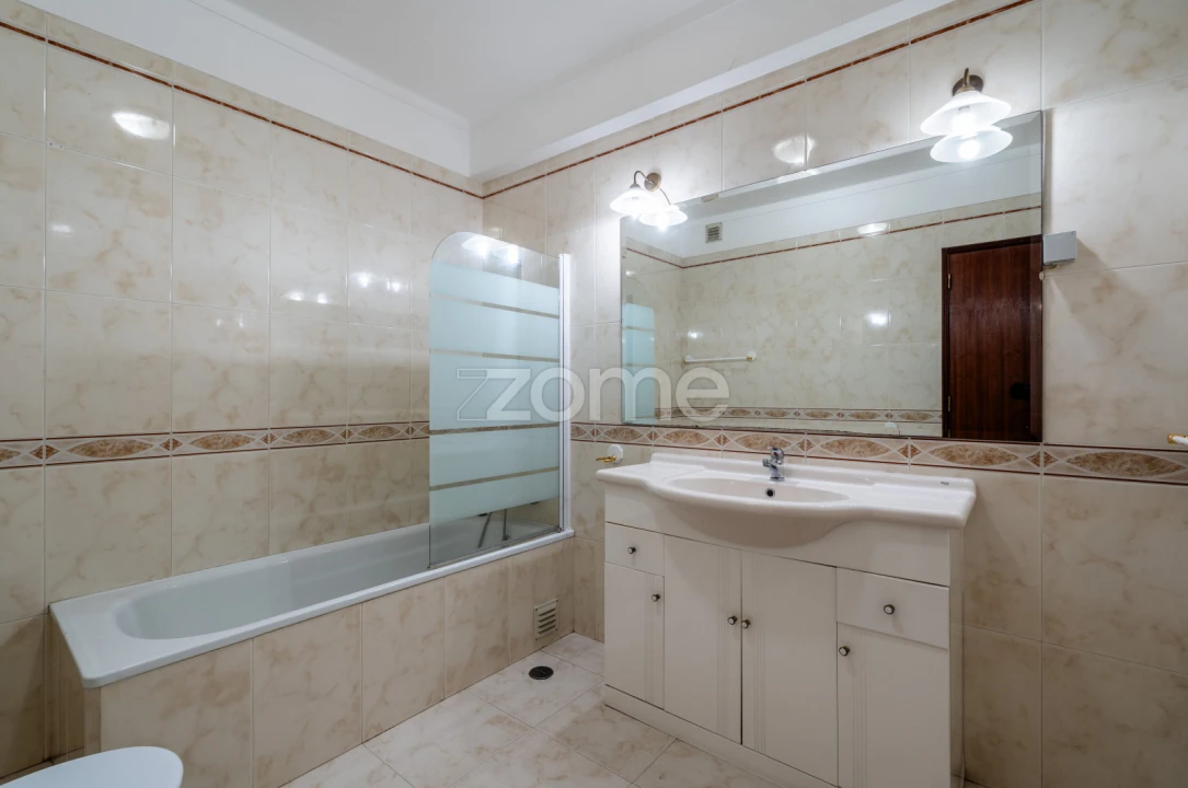 Apartamento T3 para Venda em Portimão Foto 24
