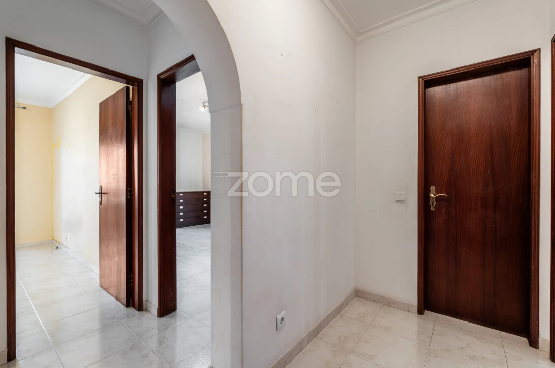 Apartamento T3 para Venda em Portimão Foto 13