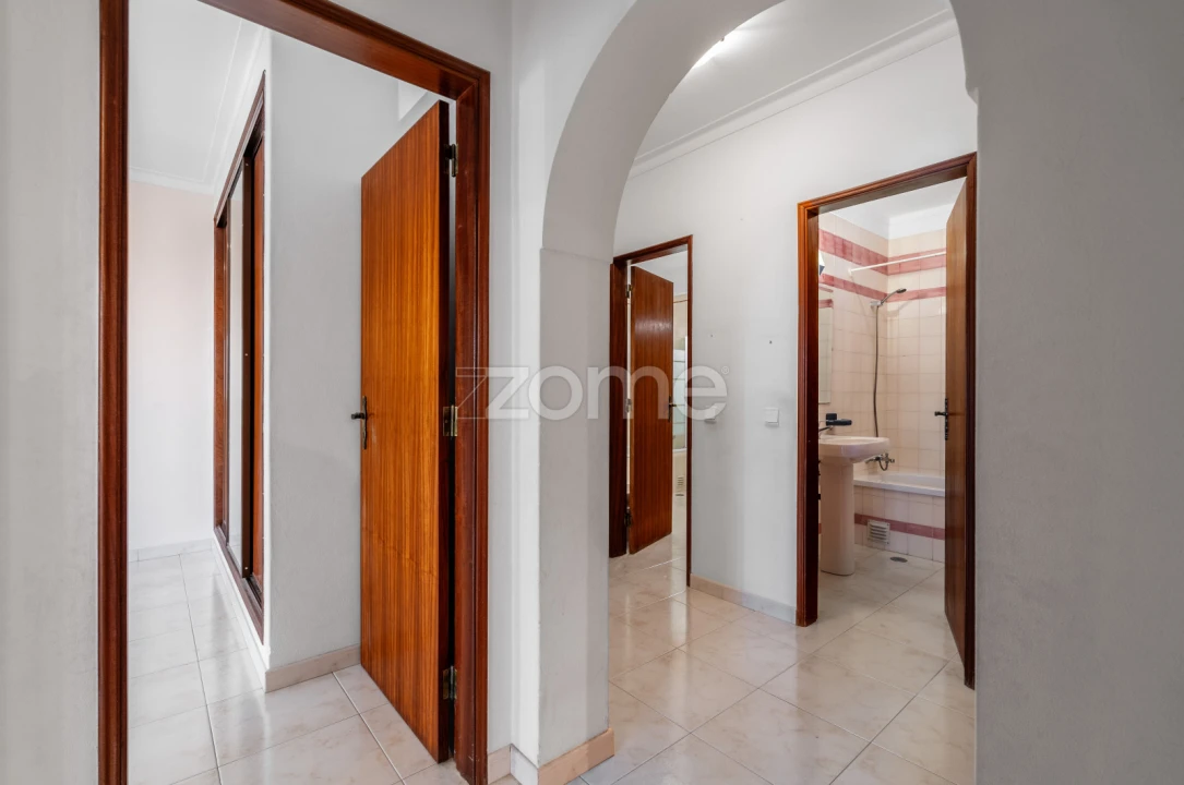 Apartamento T3 para Venda em Portimão Foto 14