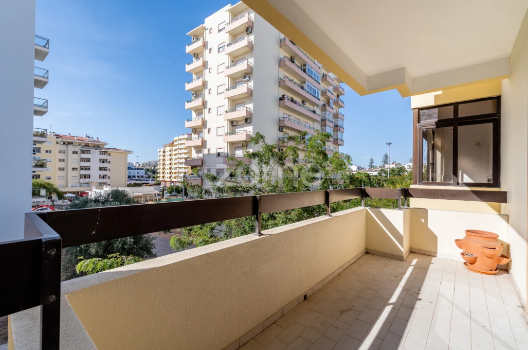 Apartamento T3 para Venda em Portimão Foto 7