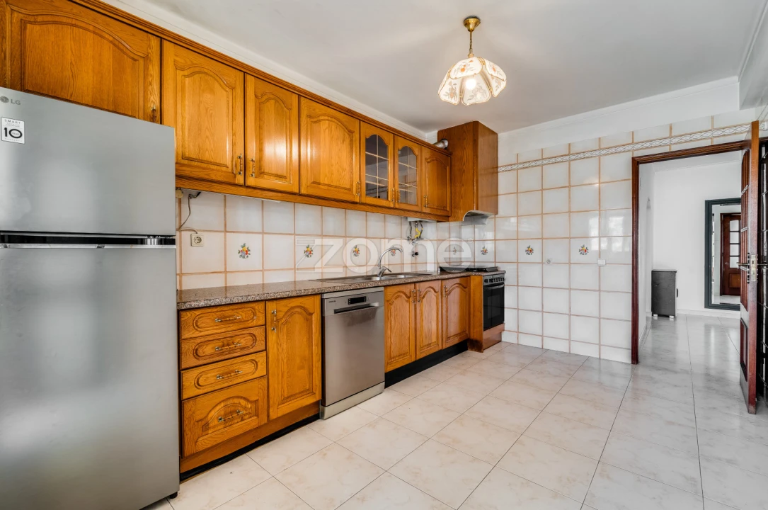 Apartamento T3 para Venda em Portimão Foto 10