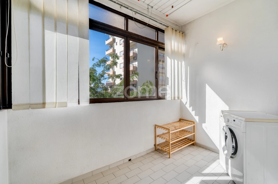 Apartamento T3 para Venda em Portimão Foto 11