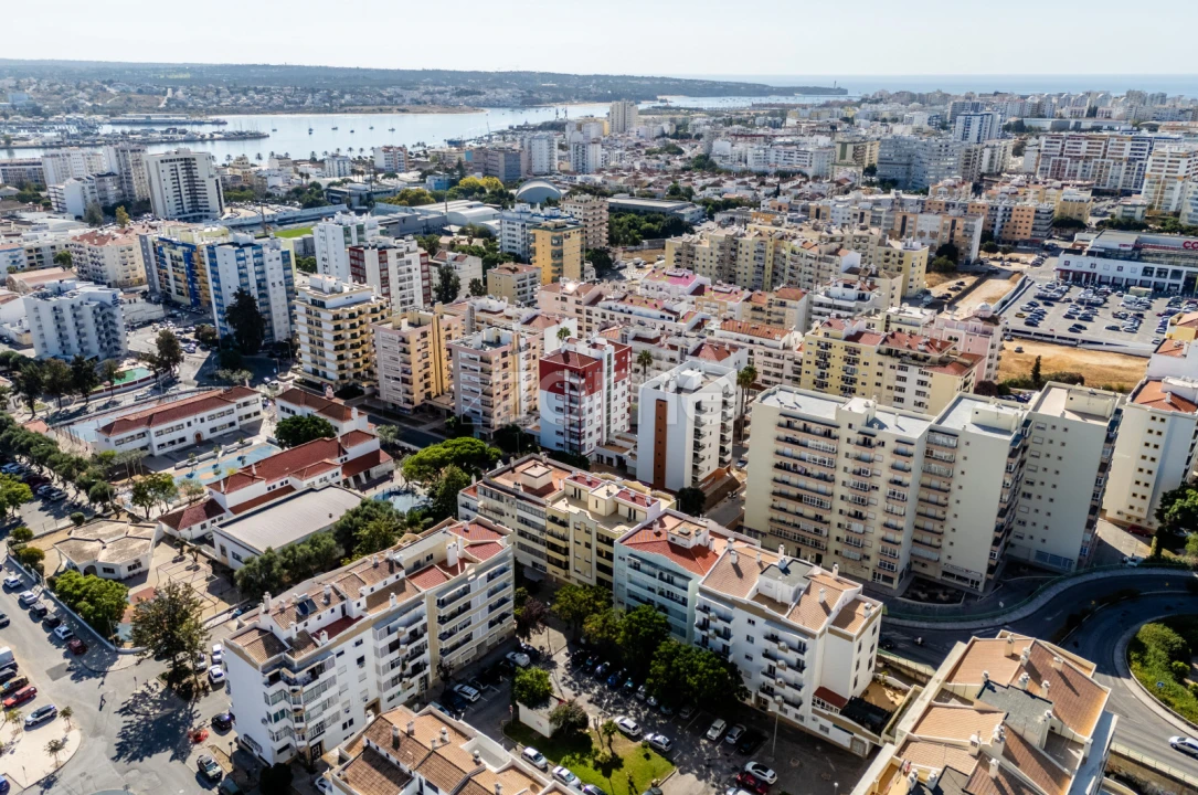 Apartamento T3 para Venda em Portimão Foto 28
