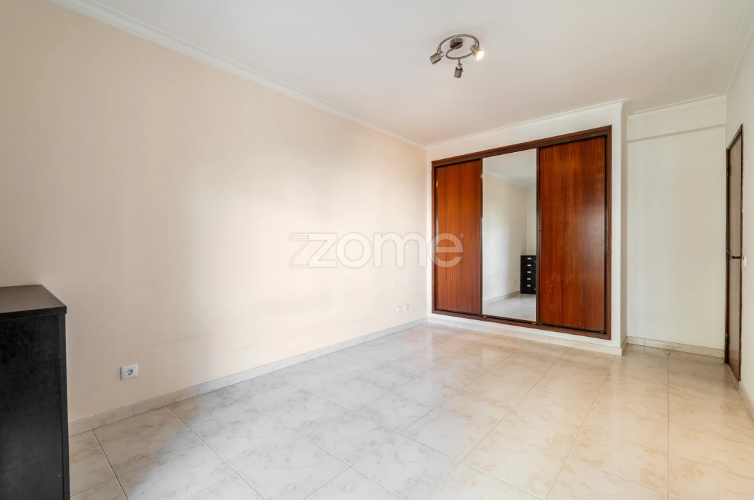 Apartamento T3 para Venda em Portimão Foto 20