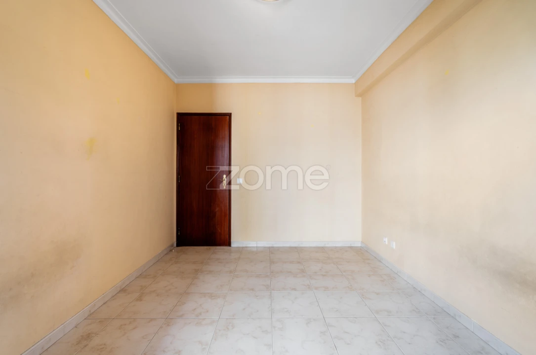 Apartamento T3 para Venda em Portimão Foto 19