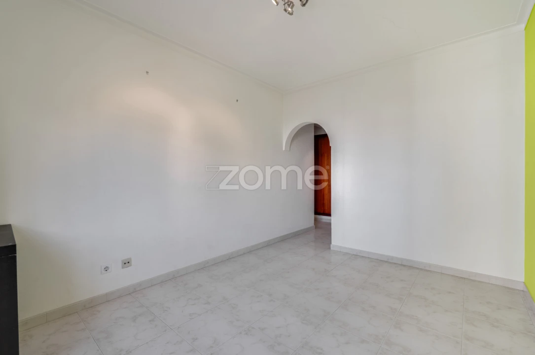 Apartamento T3 para Venda em Portimão Foto 17
