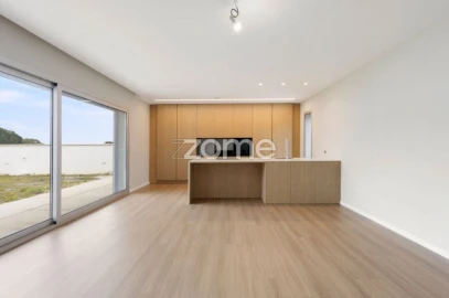 Moradia T4 para Venda em Marrazes e Barosa
