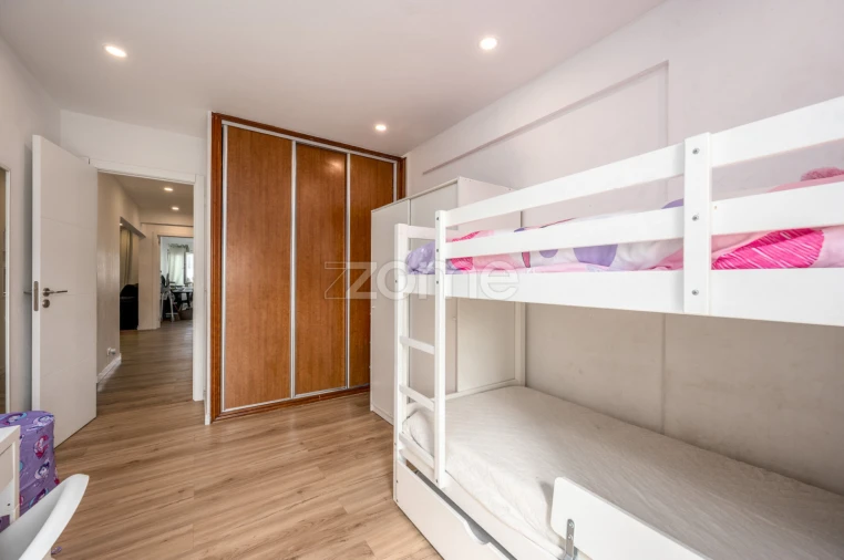Apartamento T2 para Venda em Agualva e Mira-Sintra Foto 12
