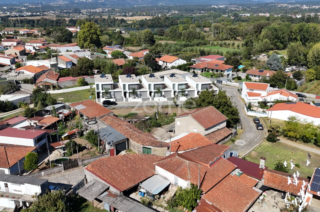 Moradia T3 para Venda em Merelim (São Paio), Panoias e Parada de Tibães Foto 15