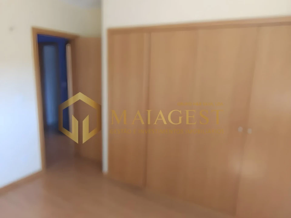 Apartamento T1 para Arrendamento em Paranhos Foto 8